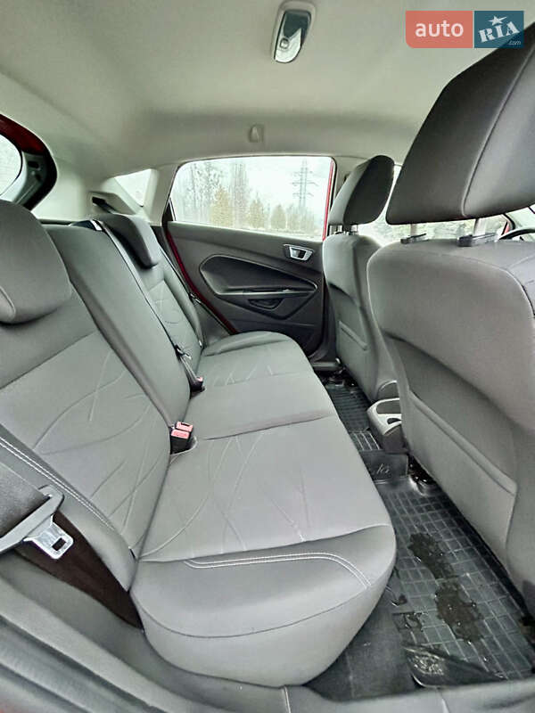 Хэтчбек Ford Fiesta 2016 в Харькове