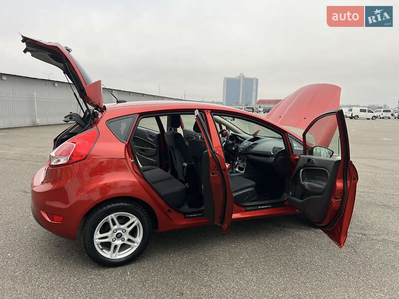 Хэтчбек Ford Fiesta 2018 в Киеве