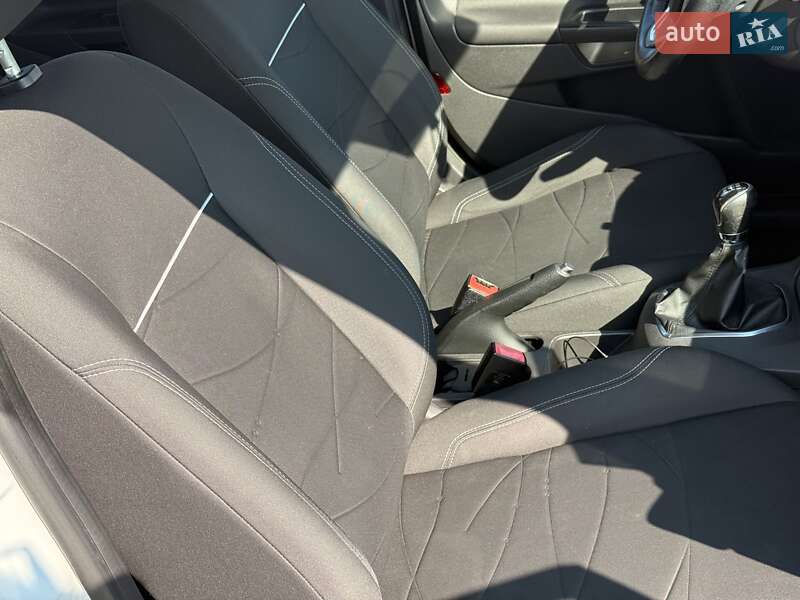 Хетчбек Ford Fiesta 2013 в Києві
