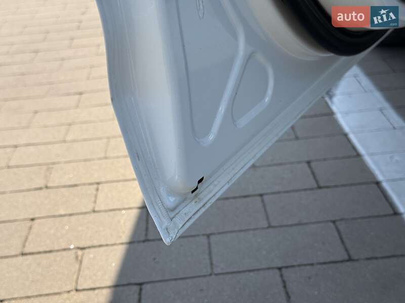 Хетчбек Ford Fiesta 2013 в Києві