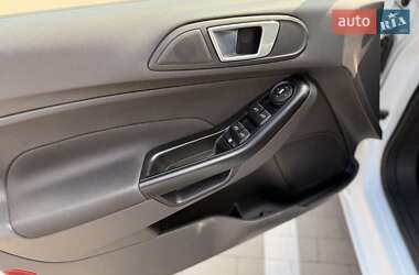 Хэтчбек Ford Fiesta 2013 в Киеве