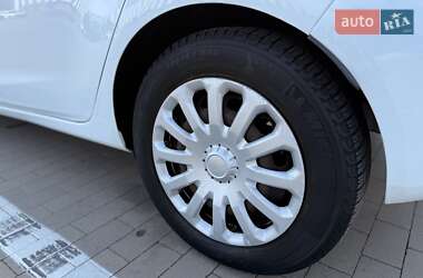 Хэтчбек Ford Fiesta 2013 в Киеве