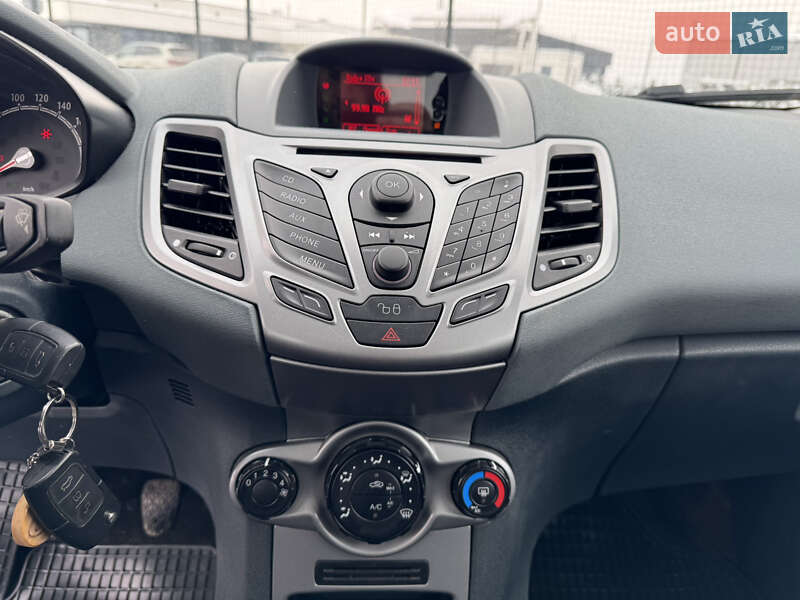 Хэтчбек Ford Fiesta 2010 в Мукачево фото 17 Хэтчбек Ford Fiesta 2010 в Мукачево