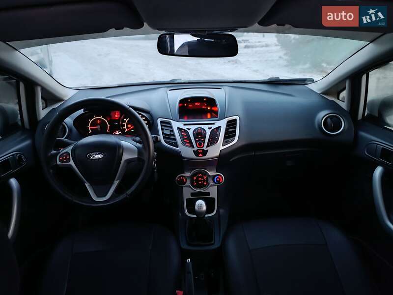 Хетчбек Ford Fiesta 2012 в Хмельницькому