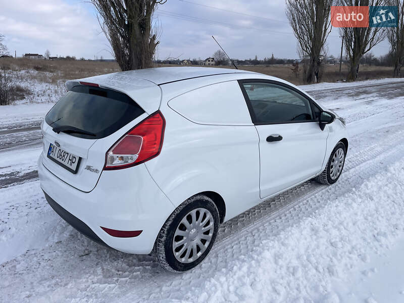 Хетчбек Ford Fiesta 2014 в Баришівка
