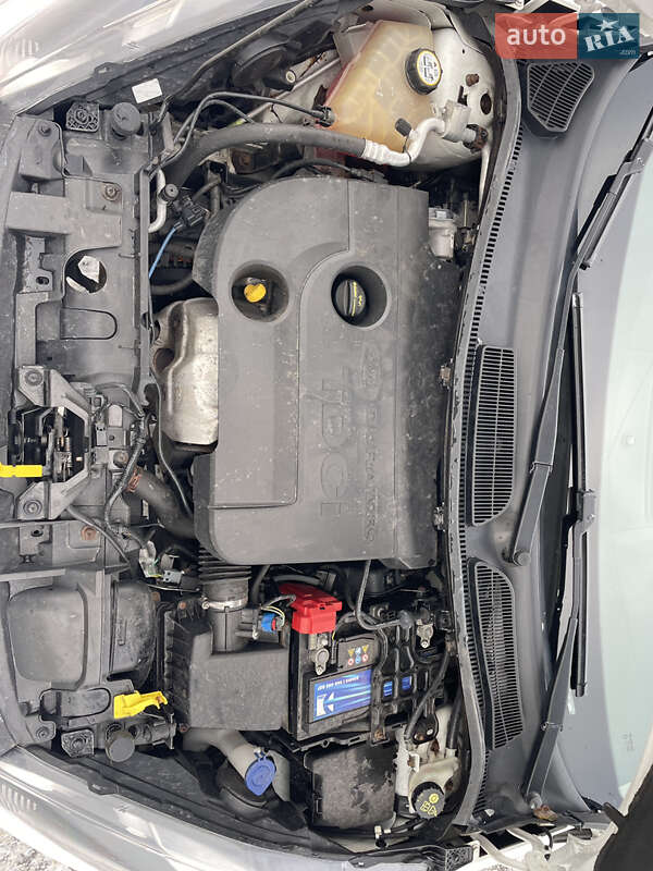 Хетчбек Ford Fiesta 2014 в Баришівка