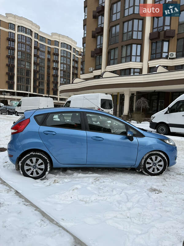 Хэтчбек Ford Fiesta 2012 в Шполе фото 3 Хэтчбек Ford Fiesta 2012 в Шполе