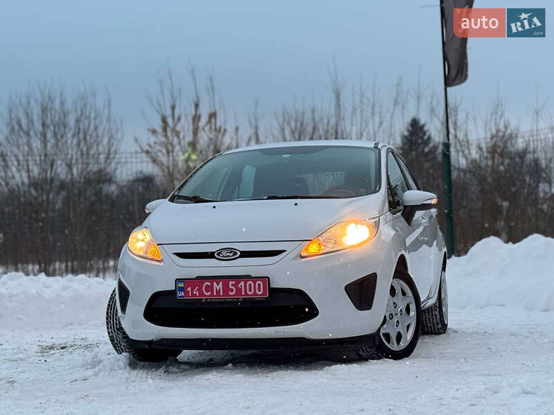 Хэтчбек Ford Fiesta 2013 в Дрогобыче
