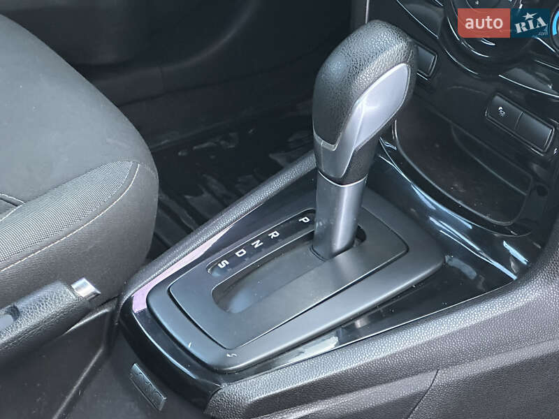 Седан Ford Fiesta 2014 в Киеве