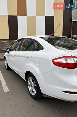 Седан Ford Fiesta 2014 в Одессе