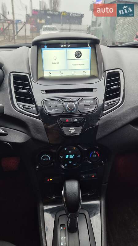 Седан Ford Fiesta 2017 в Киеве
