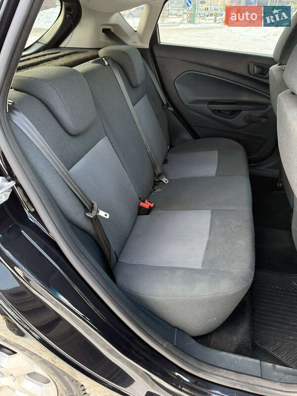 Хетчбек Ford Fiesta 2011 в Києві