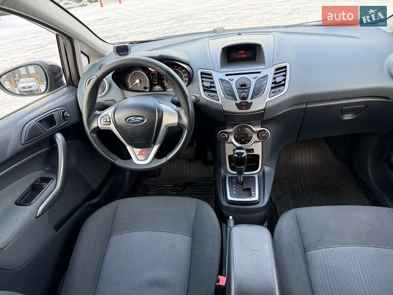 Хетчбек Ford Fiesta 2011 в Києві