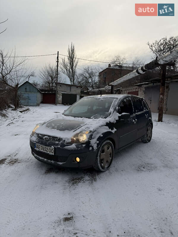 Хэтчбек Ford Fiesta 2008 в Кривом Роге фото 2 Хэтчбек Ford Fiesta 2008 в Кривом Роге
