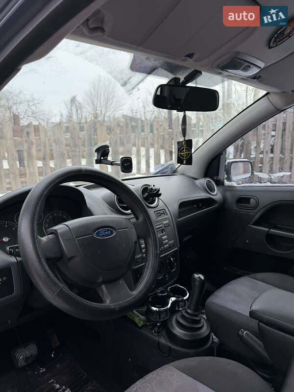 Хэтчбек Ford Fiesta 2008 в Кривом Роге фото 7 Хэтчбек Ford Fiesta 2008 в Кривом Роге