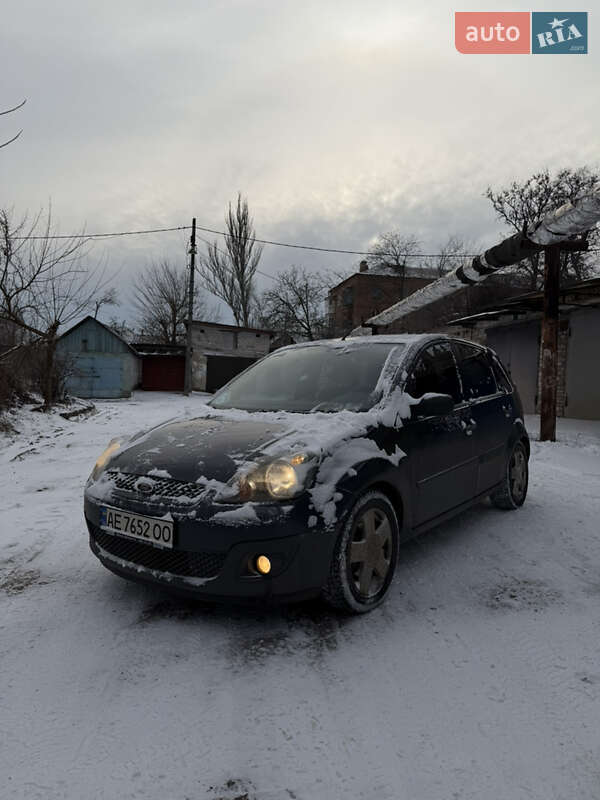 Хэтчбек Ford Fiesta 2008 в Кривом Роге фото 12 Хэтчбек Ford Fiesta 2008 в Кривом Роге