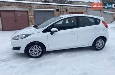Хэтчбек Ford Fiesta 2015 в Чернигове