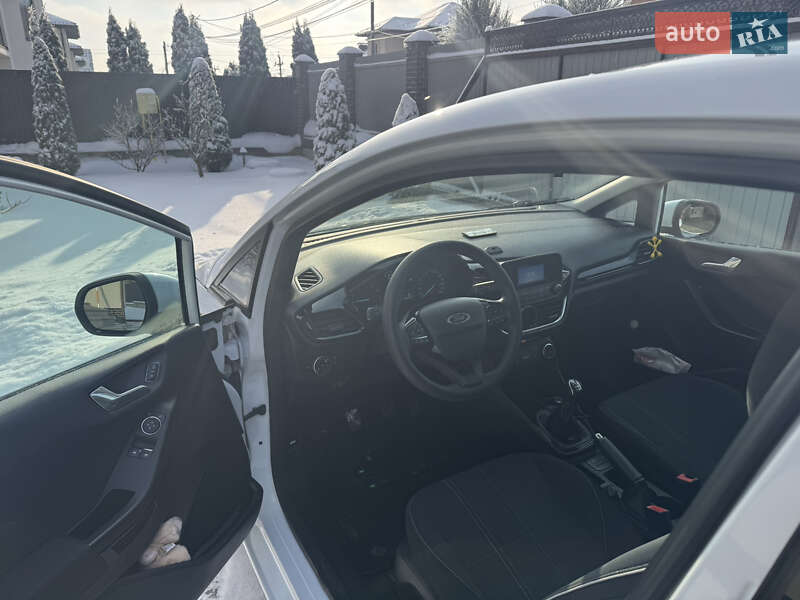 Хэтчбек Ford Fiesta 2018 в Киеве