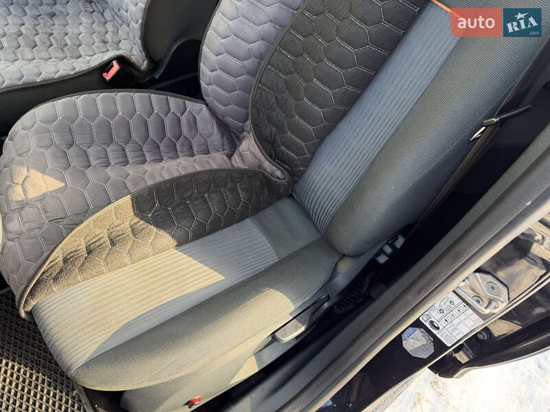 Хэтчбек Ford Fiesta 2011 в Конотопе