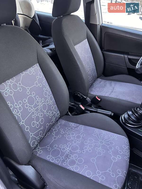 Хетчбек Ford Fiesta 2007 в Львові