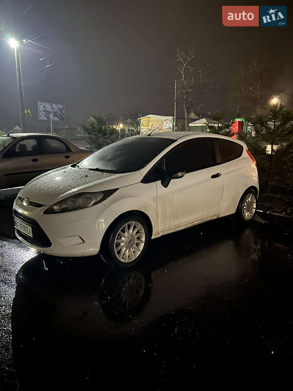 Хэтчбек Ford Fiesta 2009 в Березовке