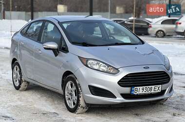 Седан Ford Fiesta 2016 в Дніпрі