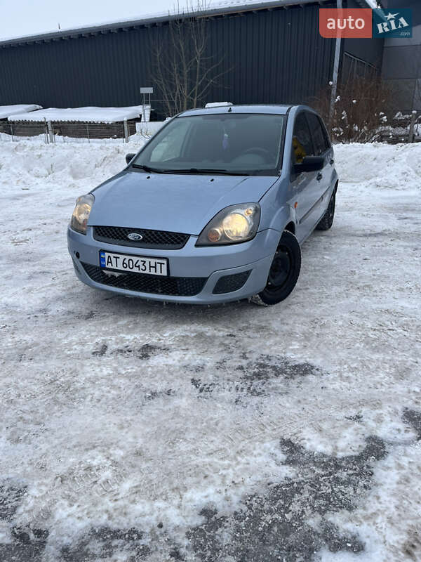 Хэтчбек Ford Fiesta 2006 в Богородчанах
