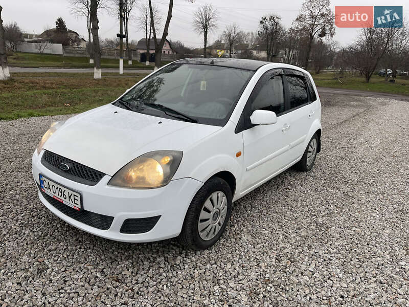 Хетчбек Ford Fiesta 2007 в Переяславі