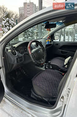 Хэтчбек Ford Fiesta 2006 в Запорожье