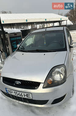 Хэтчбек Ford Fiesta 2006 в Запорожье