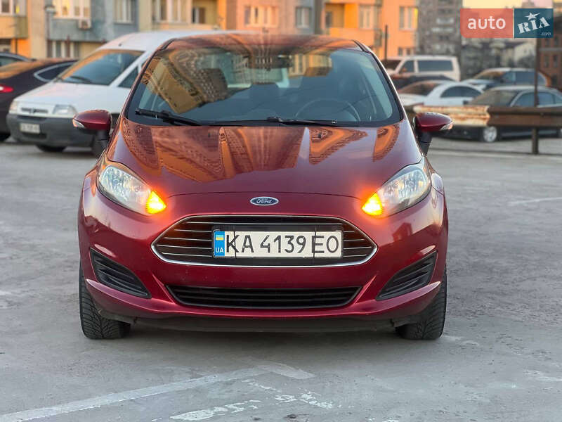 Седан Ford Fiesta 2014 в Киеве