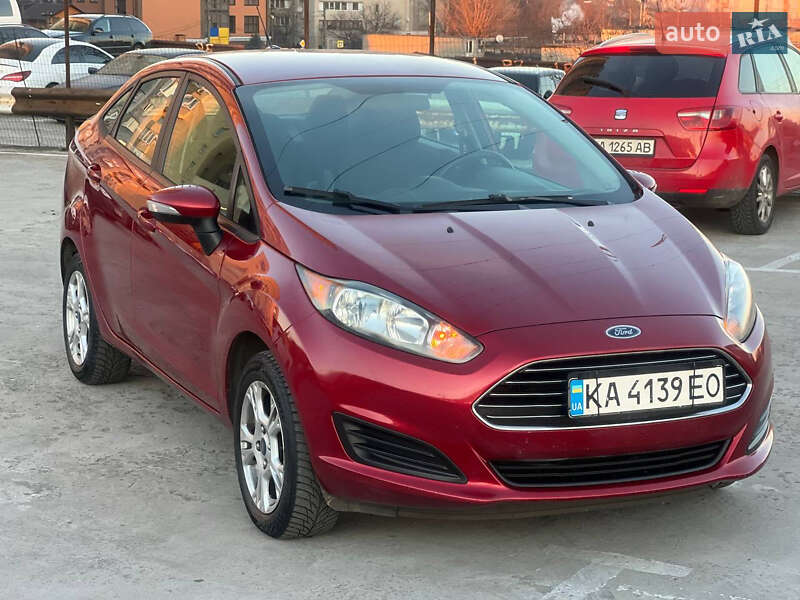 Седан Ford Fiesta 2014 в Киеве