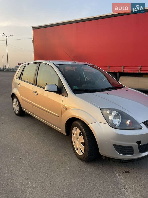 Хетчбек Ford Fiesta 2007 в Львові фото 2 Хетчбек Ford Fiesta 2007 в Львові