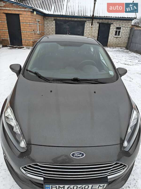 Седан Ford Fiesta 2018 в Ромнах фото Седан Ford Fiesta 2018 в Ромнах