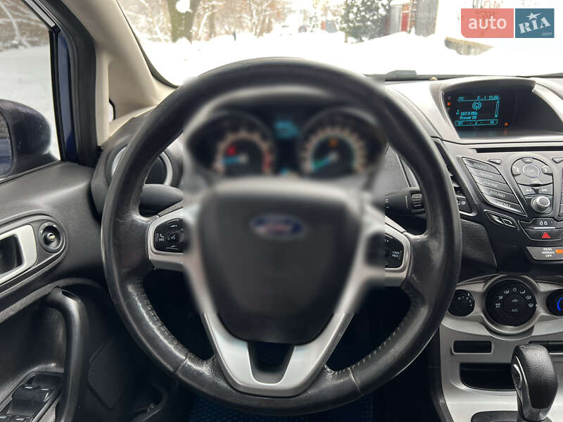 Седан Ford Fiesta 2016 в Хмельницком