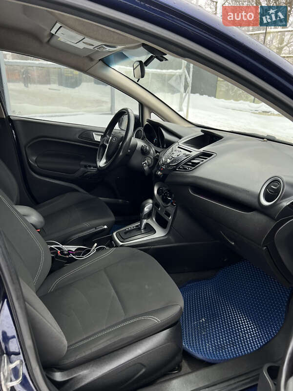 Седан Ford Fiesta 2016 в Хмельницком