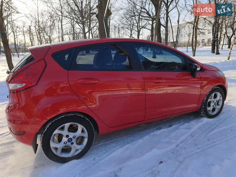 Хэтчбек Ford Fiesta 2012 в Харькове