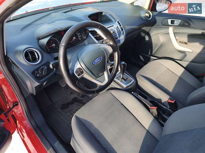 Хэтчбек Ford Fiesta 2012 в Харькове