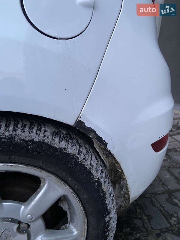 Хэтчбек Ford Fiesta 2012 в Ивано-Франковске