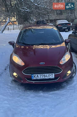 Хетчбек Ford Fiesta 2015 в Києві