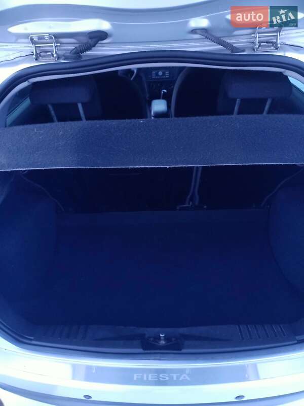 Хетчбек Ford Fiesta 2007 в Дніпрі