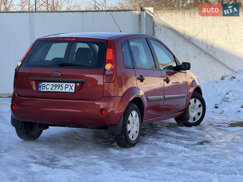 Хетчбек Ford Fiesta 2007 в Дрогобичі