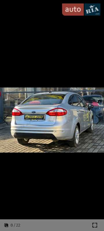 Седан Ford Fiesta 2015 в Києві