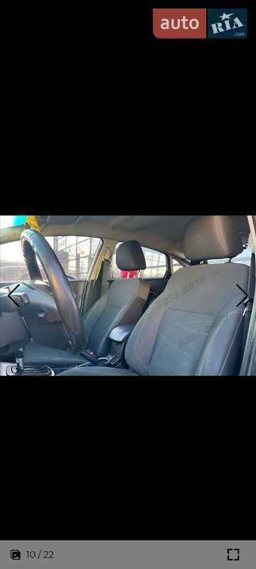 Седан Ford Fiesta 2015 в Києві