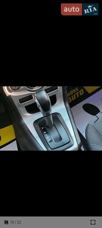 Седан Ford Fiesta 2015 в Києві