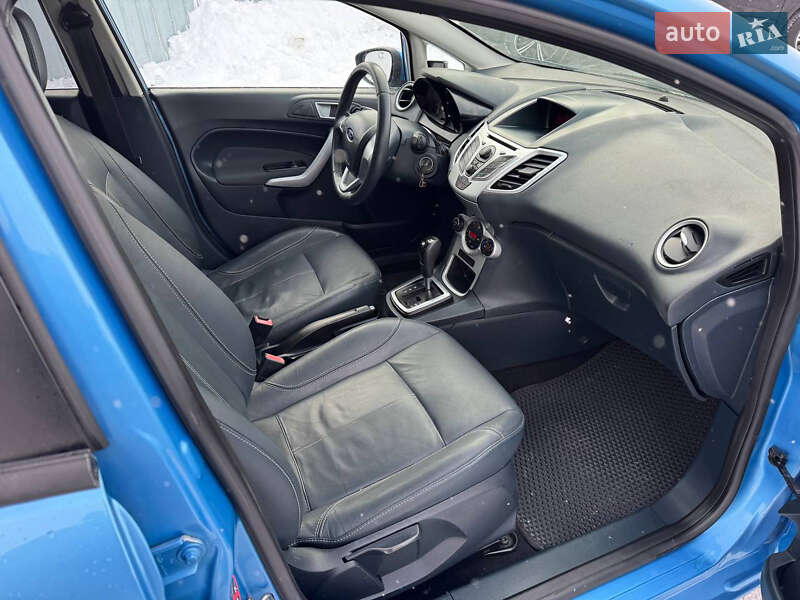 Хетчбек Ford Fiesta 2012 в Дніпрі