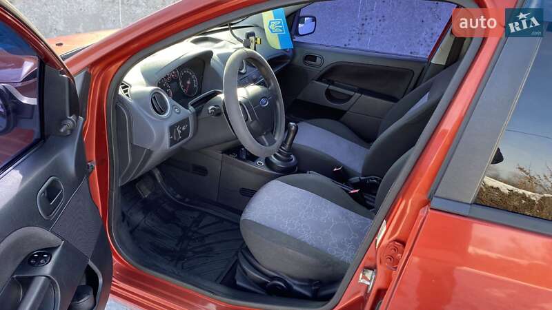 Хэтчбек Ford Fiesta 2007 в Днепре