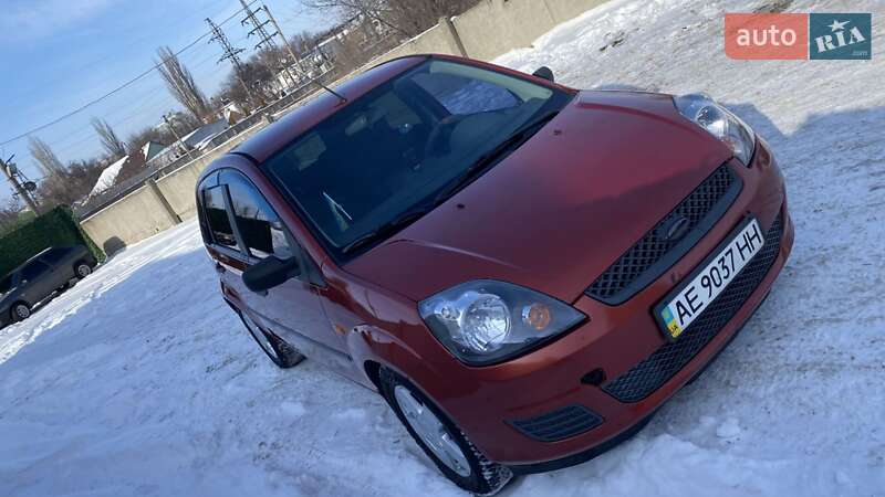 Хэтчбек Ford Fiesta 2007 в Днепре