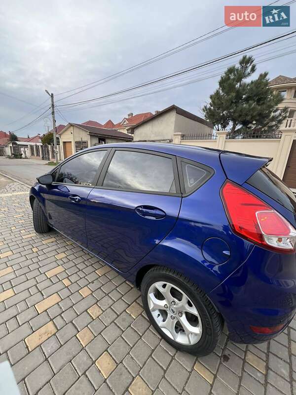 Хэтчбек Ford Fiesta 2013 в Одессе
