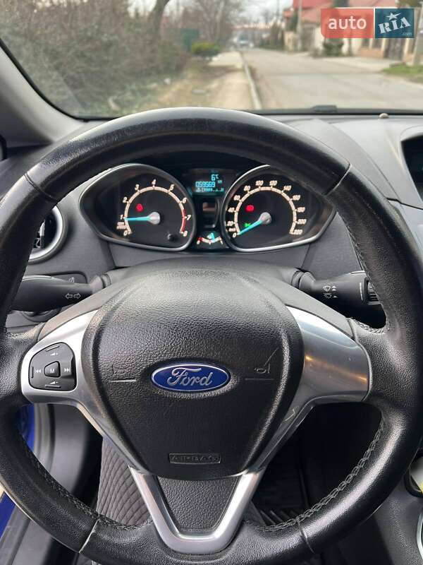 Хэтчбек Ford Fiesta 2013 в Одессе